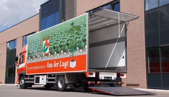 Conditioned truck body with heating for transportation of flowers